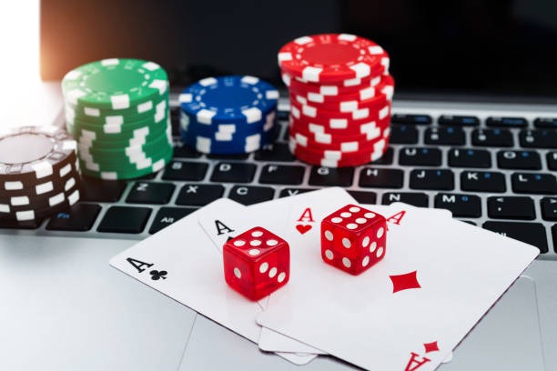 hola slot game selection interface
